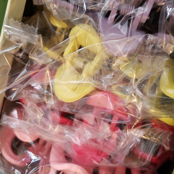 ITingstere Y2K Squiggle 6 Pack Hair Claws Pearl/Purple/Pink/Yellow/Blue/Red - Picture 6 of 7